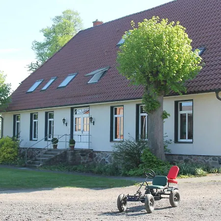 Dom wakacyjny Cosy Farmhouse In Near Baltic Sea